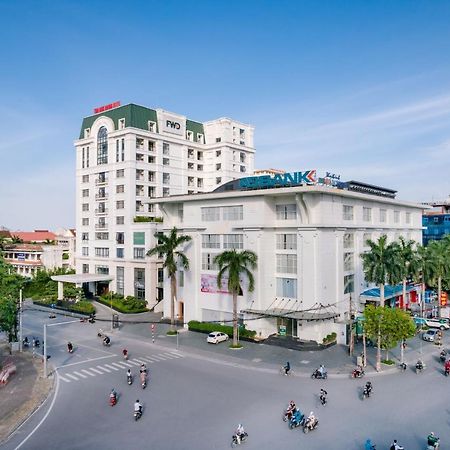 Khach San Thai Binh Dream Exterior photo